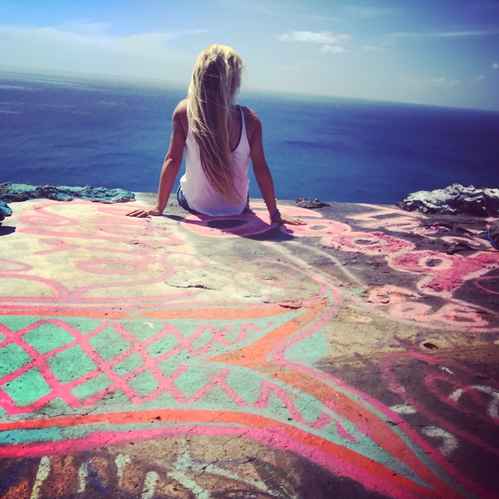 Amanda Crowley ☀️🍍🌊🌴